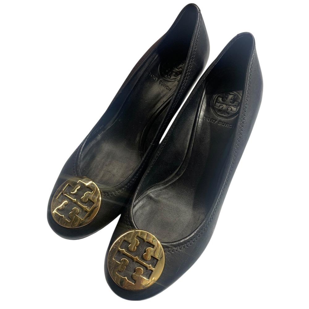 Tory Burch Black Leather Wedge‎ Pumps Gold Logo Round Toe Women's Size 8M